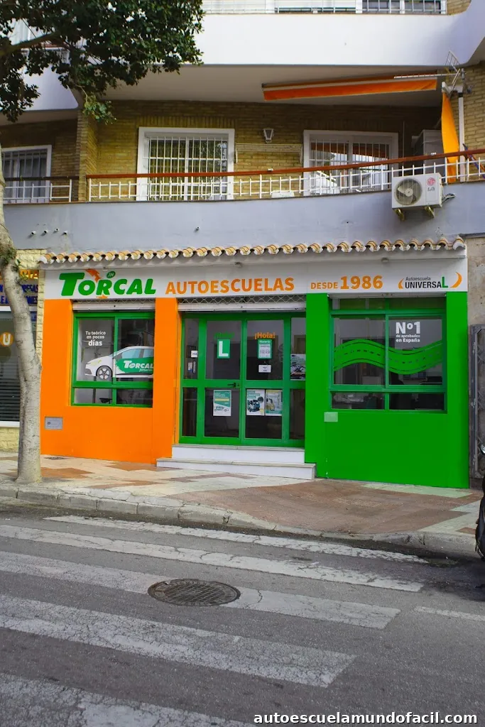 Torcal Formación - Torremolinos, Avenida Joan Miró | Autoescuela