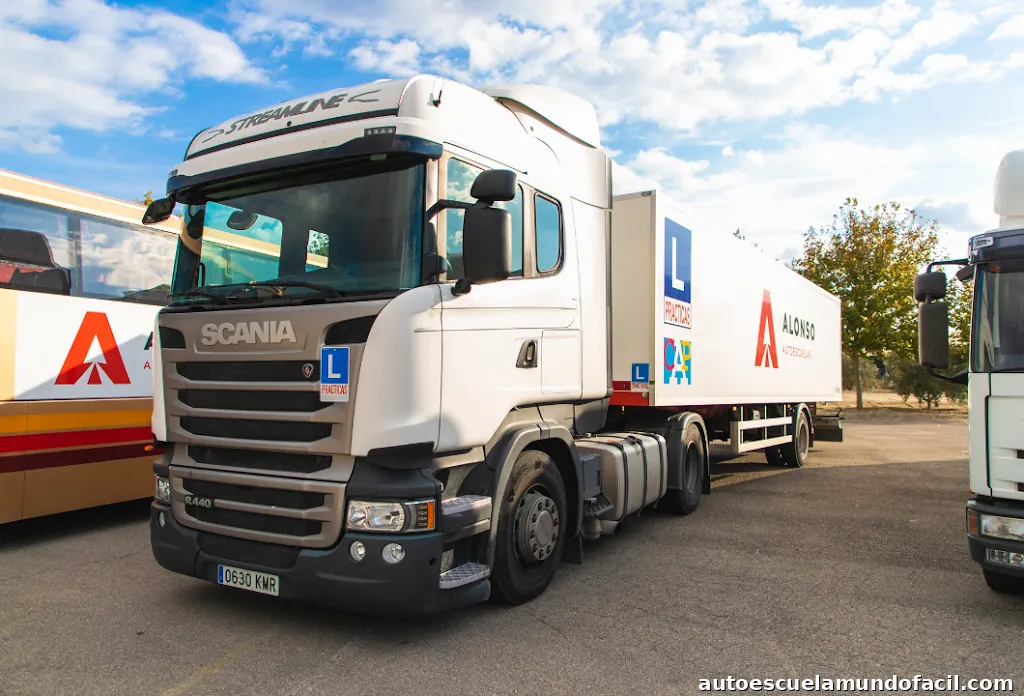 Autoescuela Alonso | Oficina central - Pista de prácticas