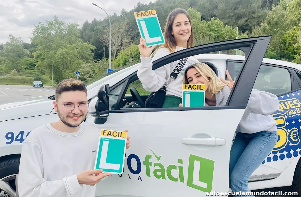 Autoescola FÀCIL